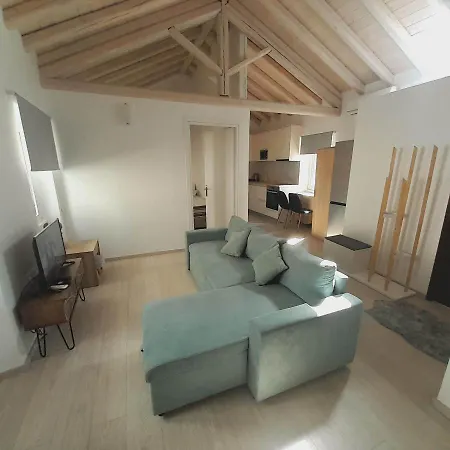 Apartman Elli's House *